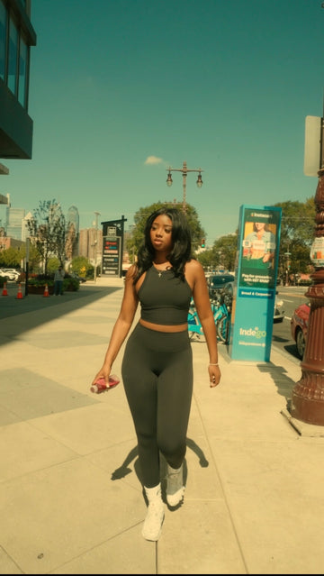 Dollz - Black (Pre-Order)